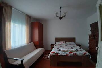 Фотографии Дома для отпуска Cabana la munte Bilbor г. Rocoteaş (Румыния) №2 Фото Дома для отпуска Cabana la munte Bilbor г. Rocoteaş 2
